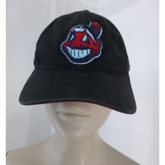 Vintage Black on Black Logo Velcro Hat MLB Hat - Picture 9 of 11